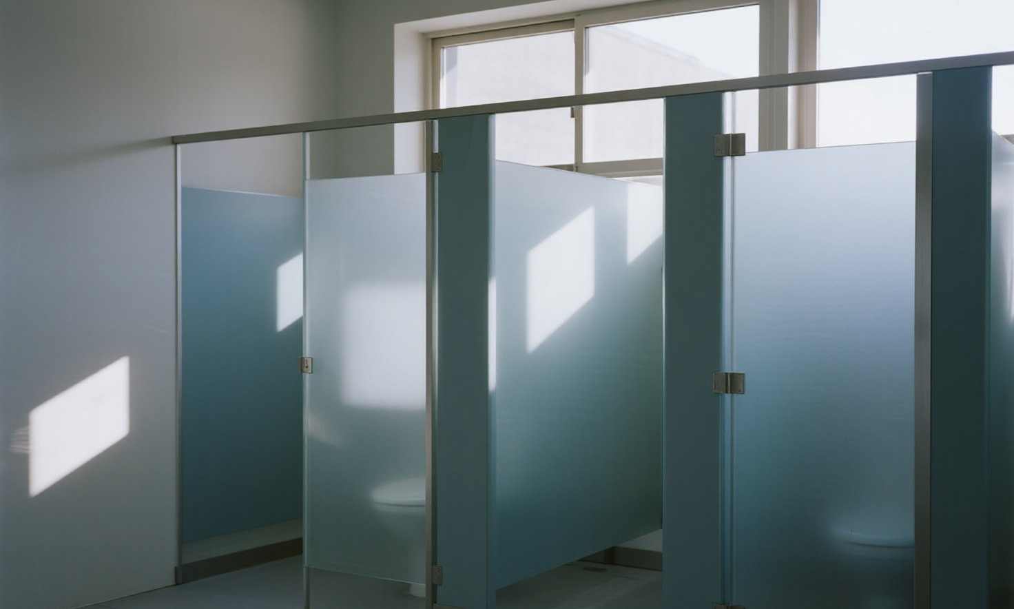 Toilet Cubicle Kapal 4